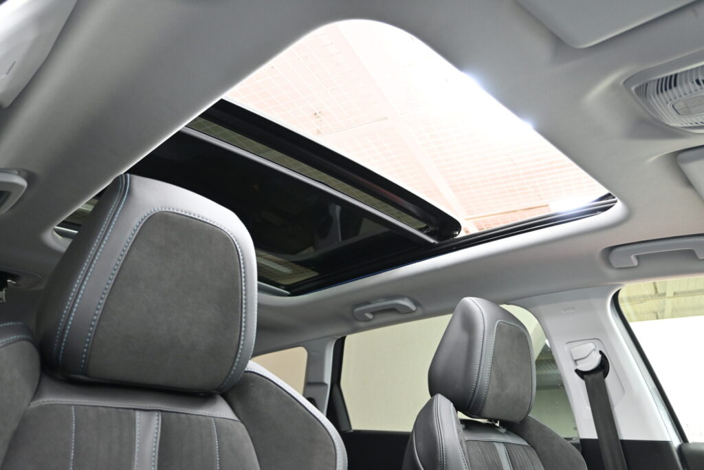 安心装備充実！プジョー 5008 クロスシティ BlueHDi の魅力