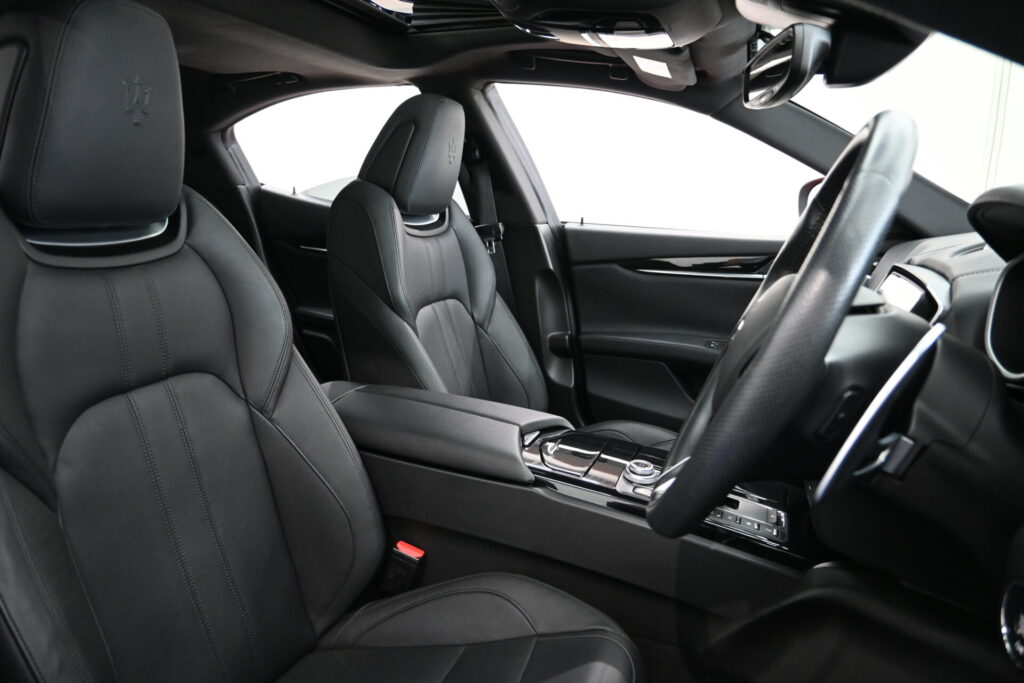 祝ご納車!!☆マセラティ ギブリ☆東京都