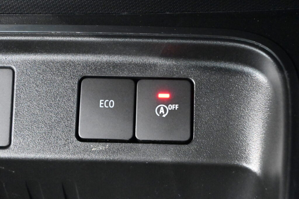 特別仕様車ルノー トゥインゴ ルコックスポルティフ 上質で遊び心ある一台