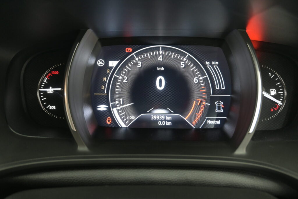 ルノー メガーヌ RSトロフィー 街乗りからワインディングまで