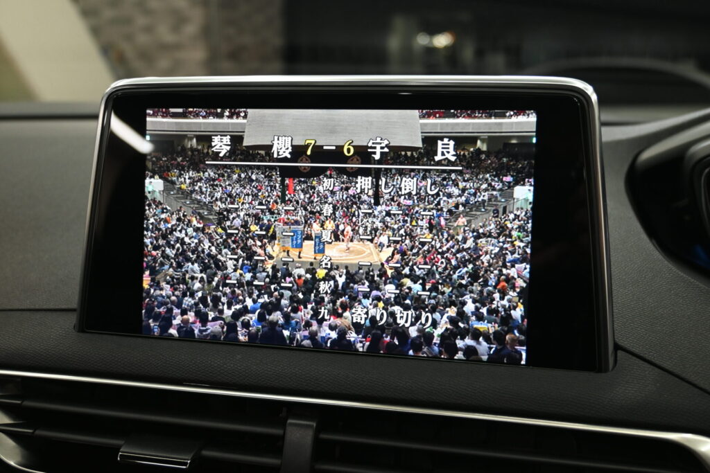 プジョー 5008 GTライン 安心装備と快適性能を備えた一台