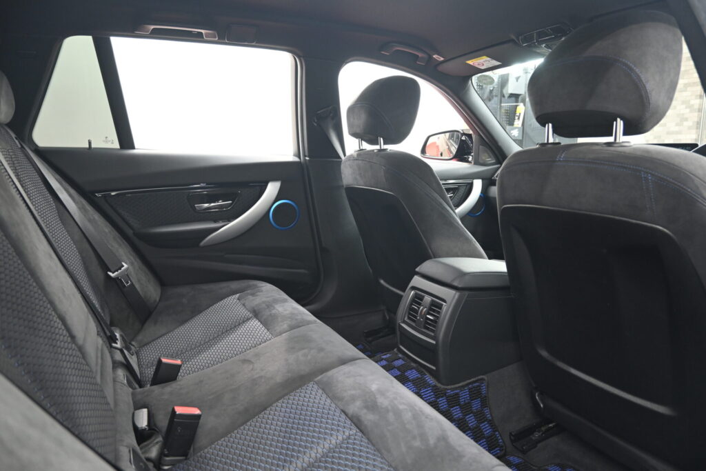 BMW 3シリーズ 320d ツーリング Mスポーツ 機能性と走りのバランスが魅力の1台