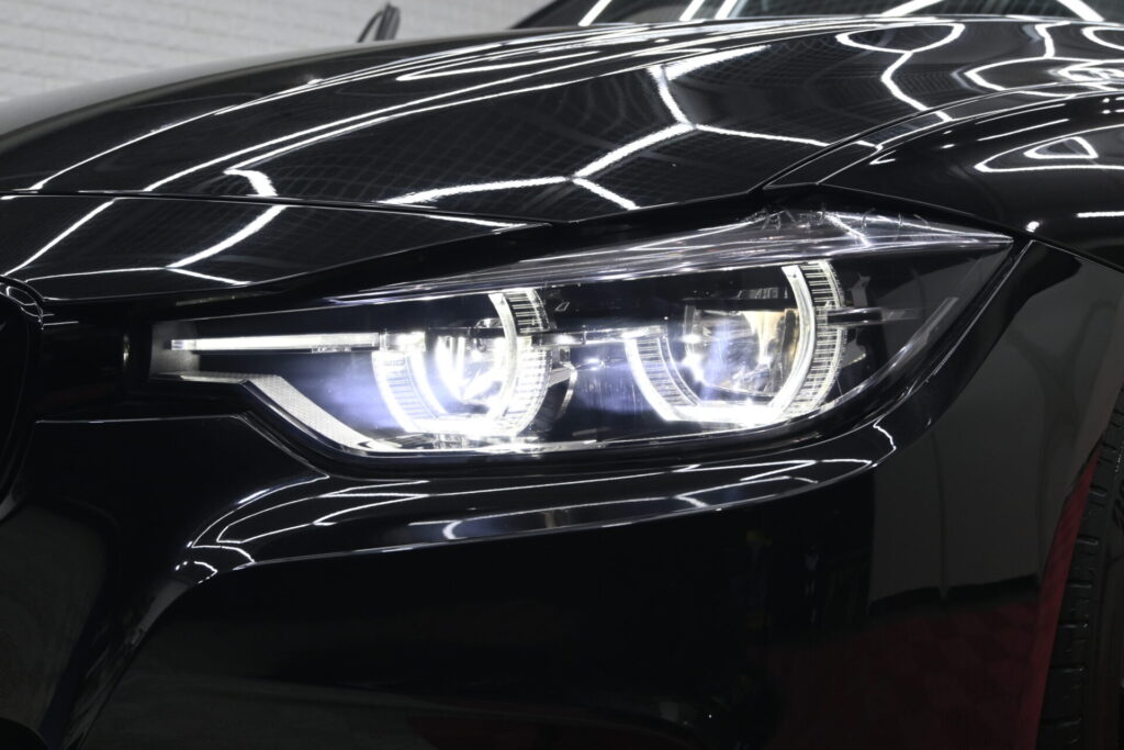 BMW 3シリーズ 320d ツーリング Mスポーツ 機能性と走りのバランスが魅力の1台