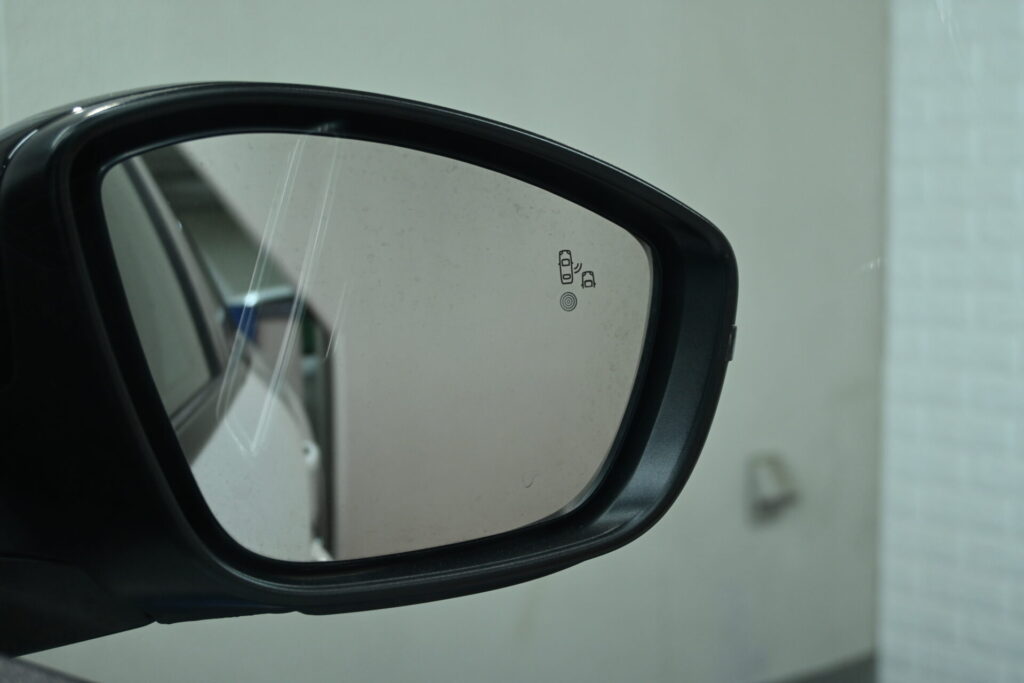 日常を快適にする プジョー 208 GT 人気の装備と安心感