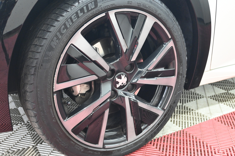 走りも快適性も充実したプジョー 208 GTの魅力