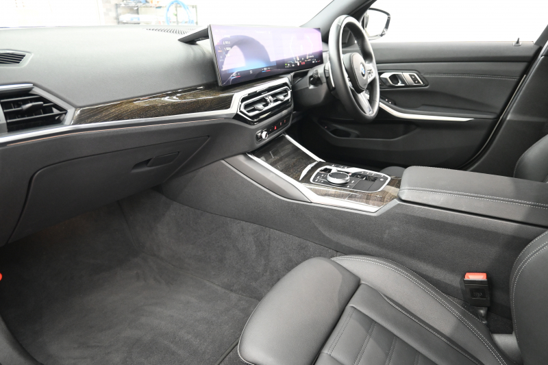 1オーナーのBMW 320d xDriveツーリング Mスポーツ 上質装備と安心性能