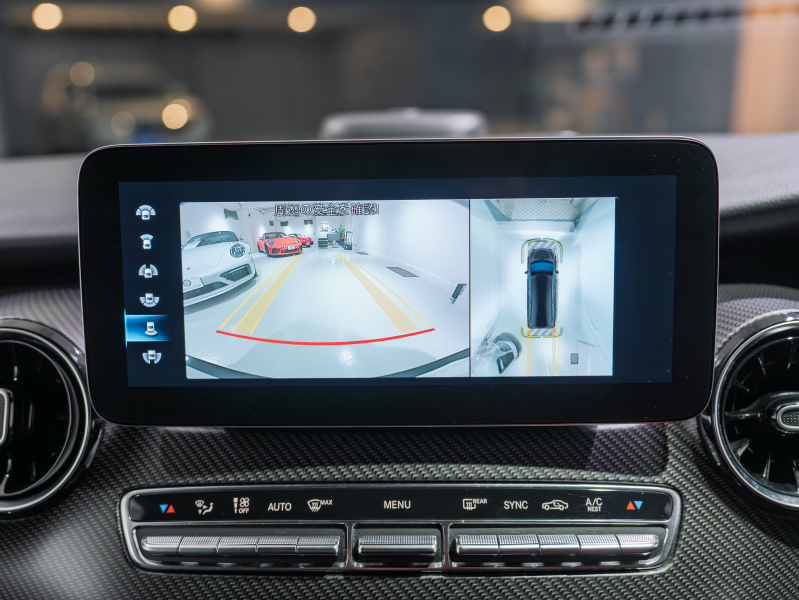 スターライナー装備のV220dロング マイバッハ仕様をご紹介