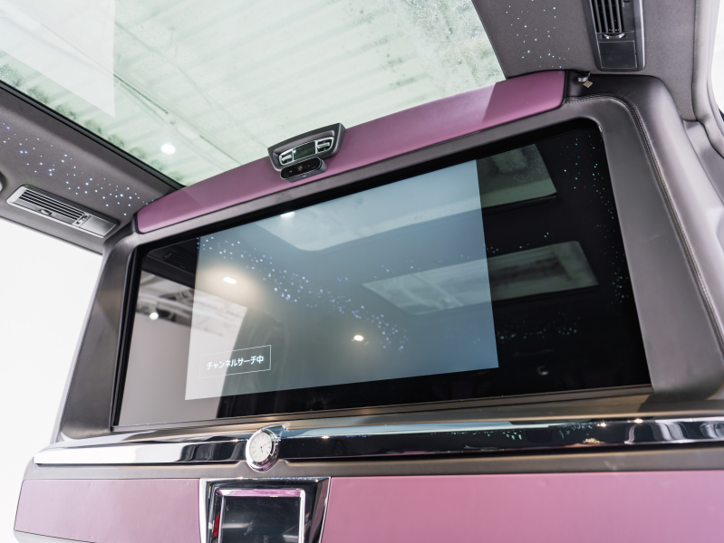 スターライナー装備のV220dロング マイバッハ仕様をご紹介